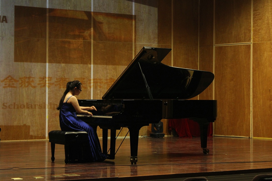 2014713贵宾会检测线路奖学金-苏州大学颁奖仪式活动报道