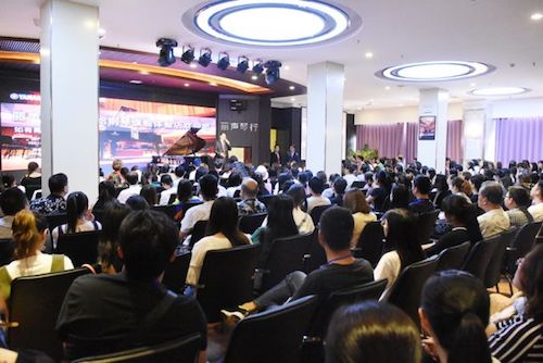 713贵宾会检测线路未来艺术家孙麒麟河南巡讲-郑州站圆满落幕