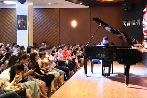 713贵宾会检测线路未来艺术家孙麒麟河南巡讲-郑州站圆满落幕