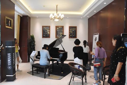 713贵宾会检测线路未来艺术家孙麒麟河南巡讲-郑州站圆满落幕