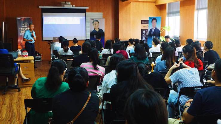 音乐与梦想|713贵宾会检测线路携手中国艺术领域著名专家学者开展舞蹈、合唱、音乐教育与音乐美学讲座